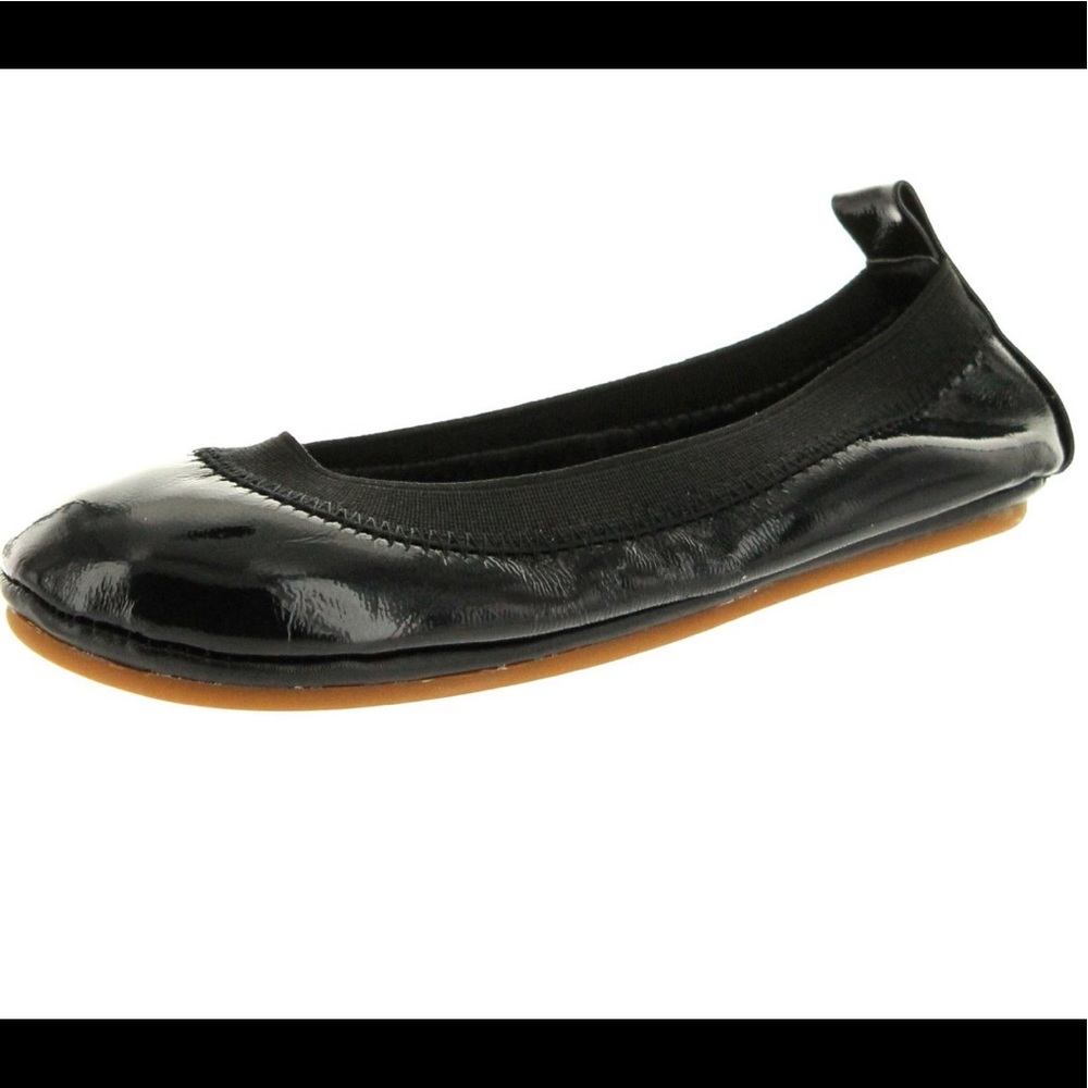 Black patent ballet flats by Yosi Samra